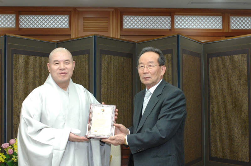 2010.02.09_세계종교연합 박남수 대표 (14)